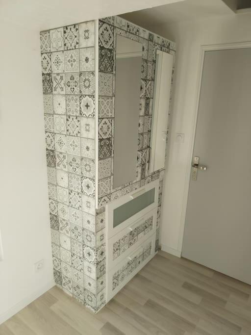 Charmant Appartement Cosy ซิลิสตาต์ ภายนอก รูปภาพ
